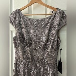 NWT Vera Wang Glitter Dress Gown